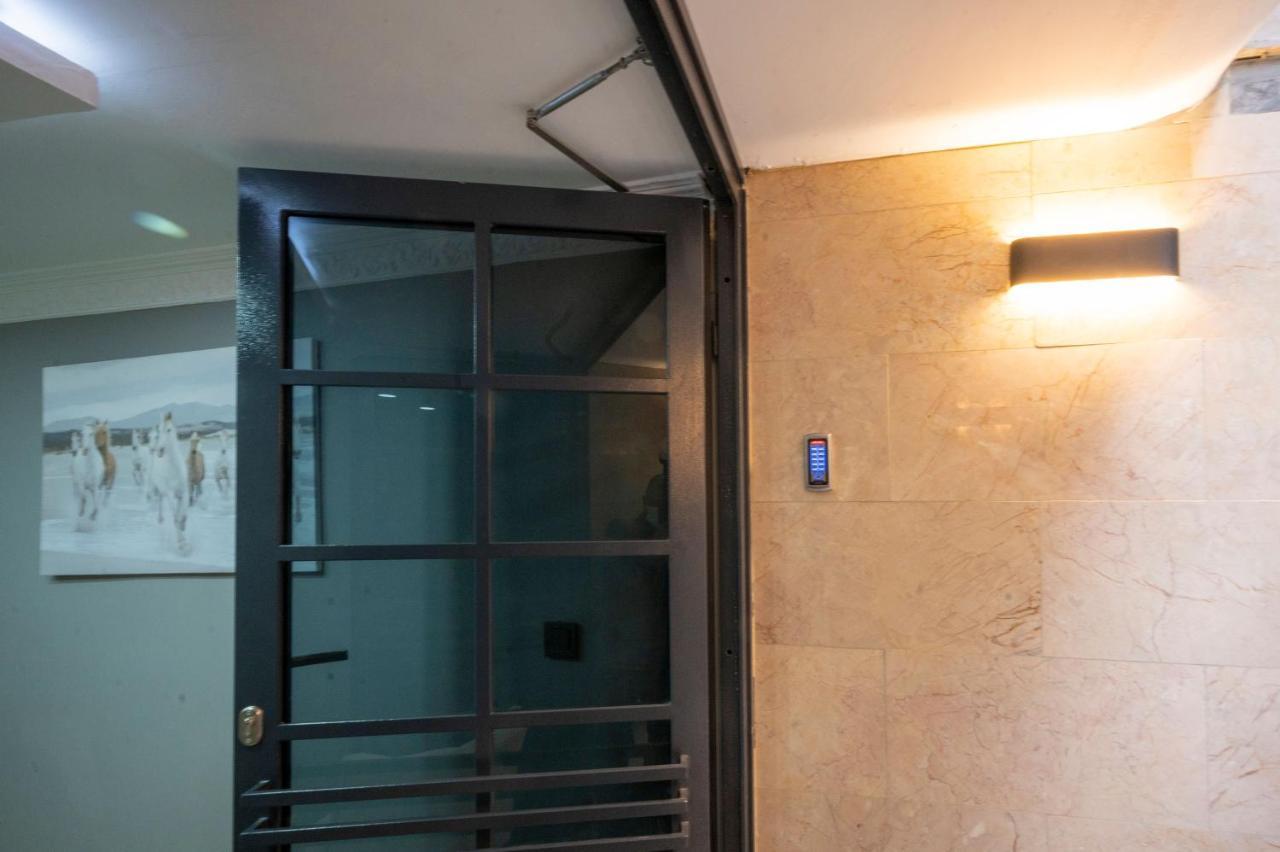 Taxim Sunpera Suites Istanbul Exterior photo
